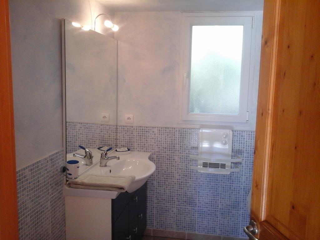 Mas Des Lys Hotel Roquebrune-sur-Argens Room photo
