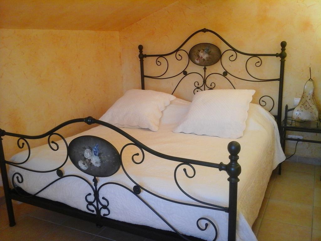 Mas Des Lys Hotel Roquebrune-sur-Argens Room photo