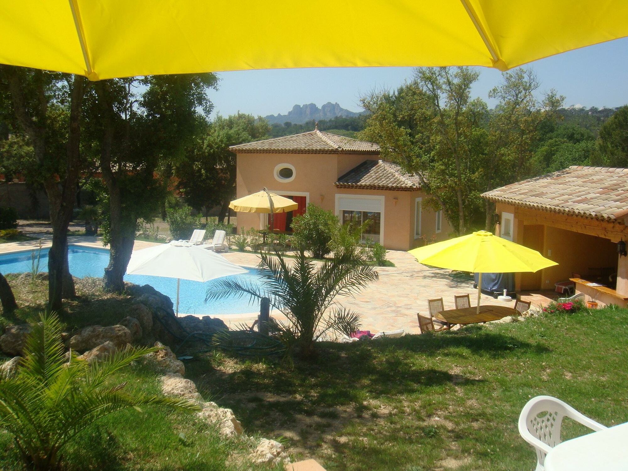 Mas Des Lys Hotel Roquebrune-sur-Argens Exterior photo